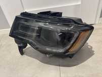 Lampa bixenon lewa do Jeep Grand Cherokee WK2 (USA) – 2020