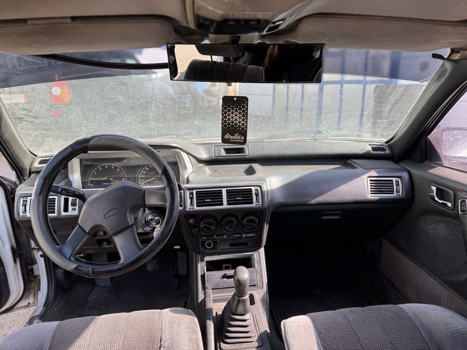 Mitsubishi Galant