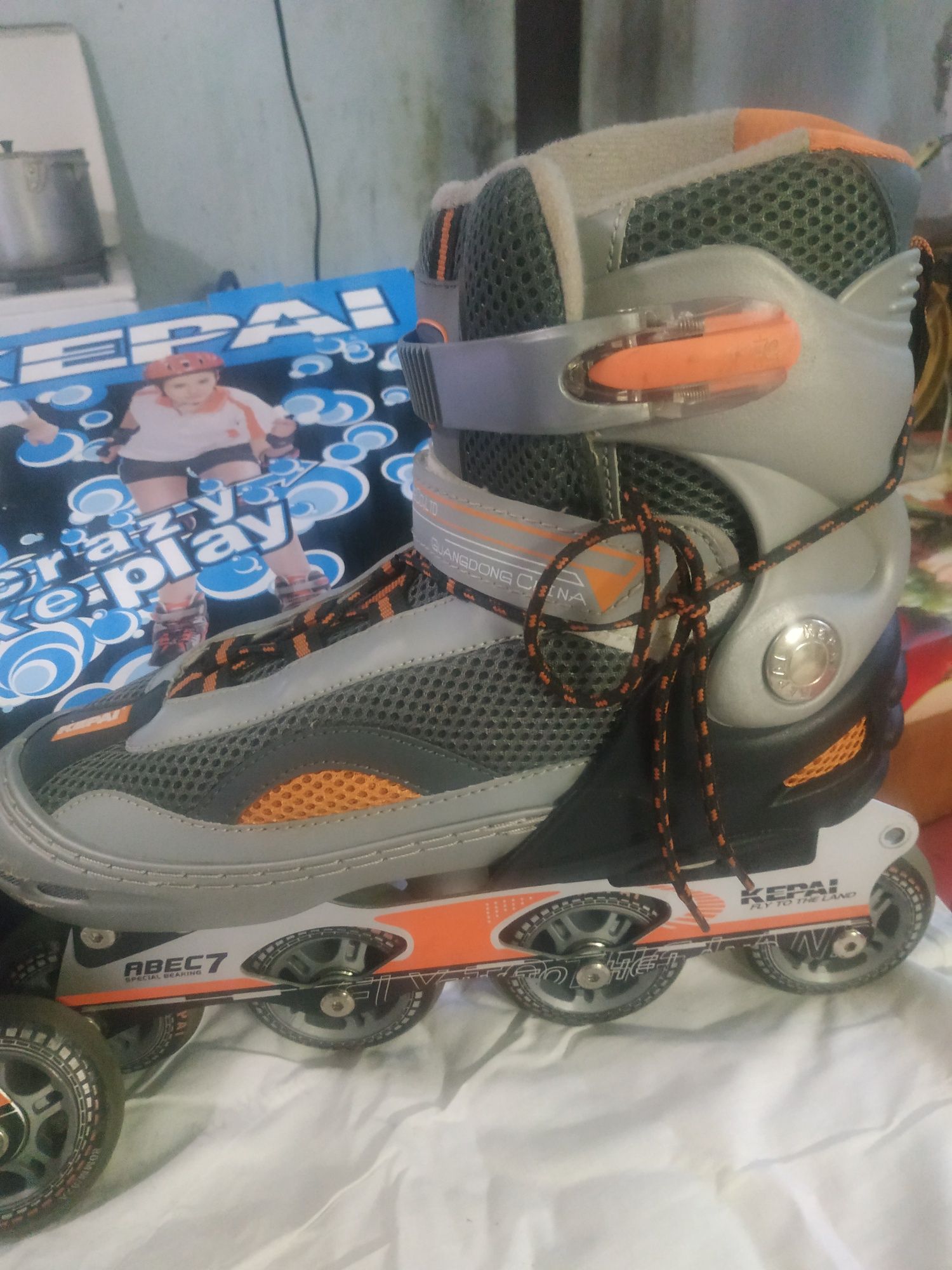 Продам Ролікові коньки