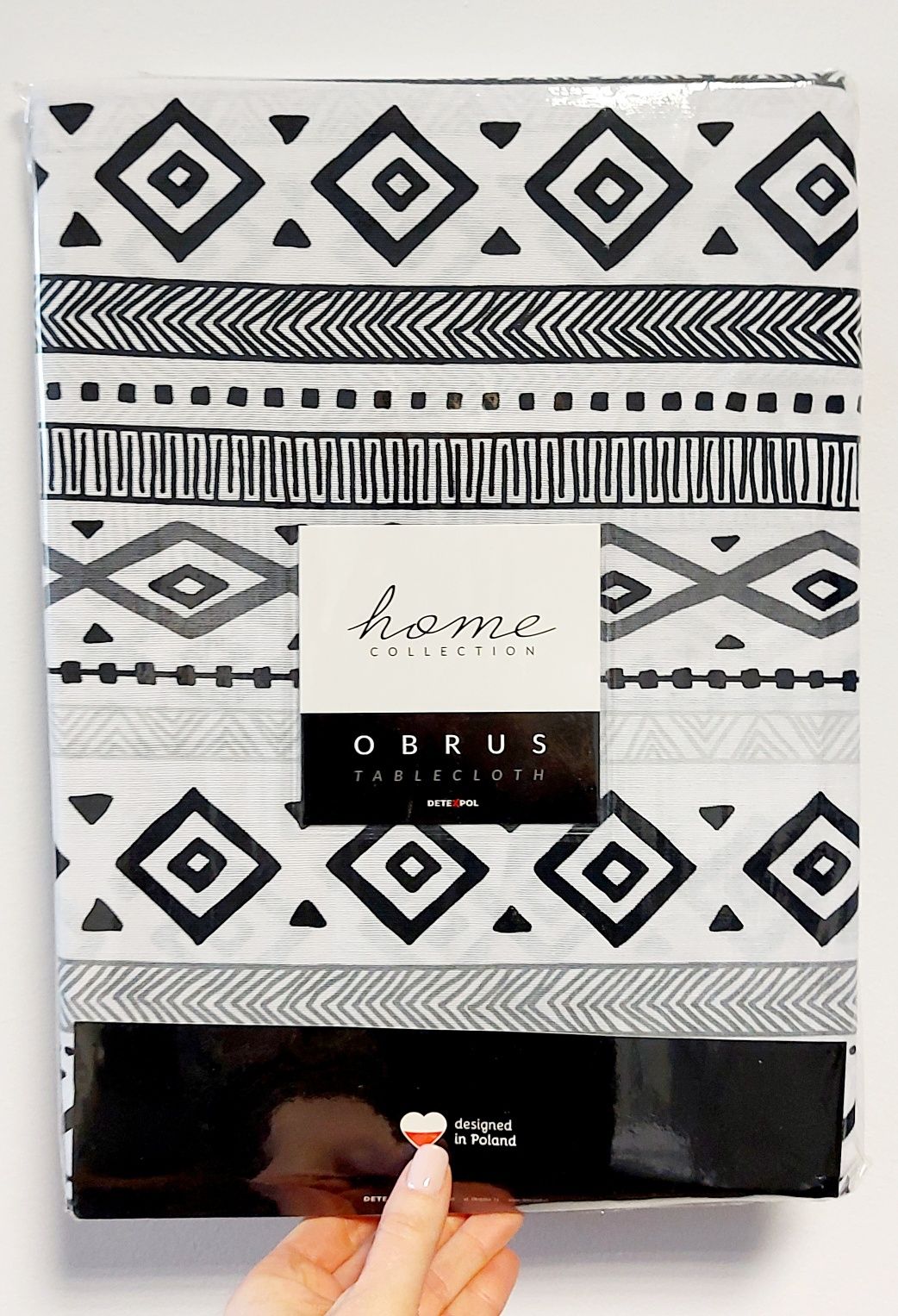 Obrus 140x240 nowy ciekawy wzór