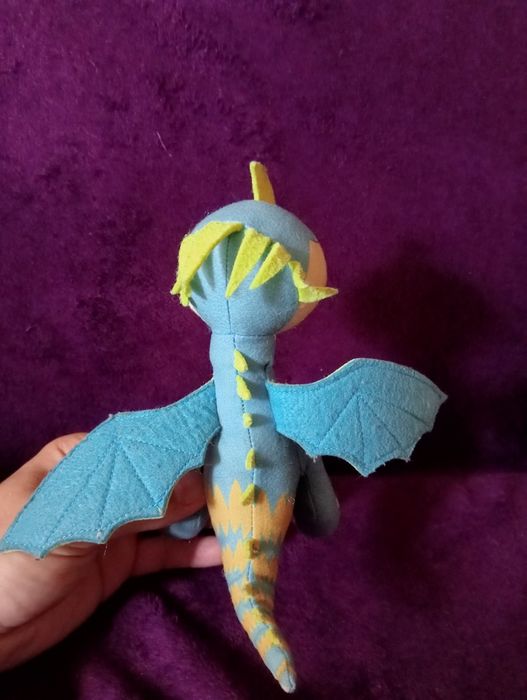 Smok wichura jak wytresować smoka maskotka