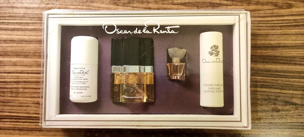 Oscar de la Renta zestaw perfumy kosmetyki