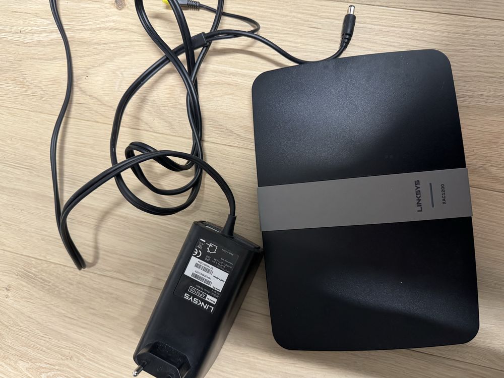 Linksys XAC1200 WiFi ADSL router modem