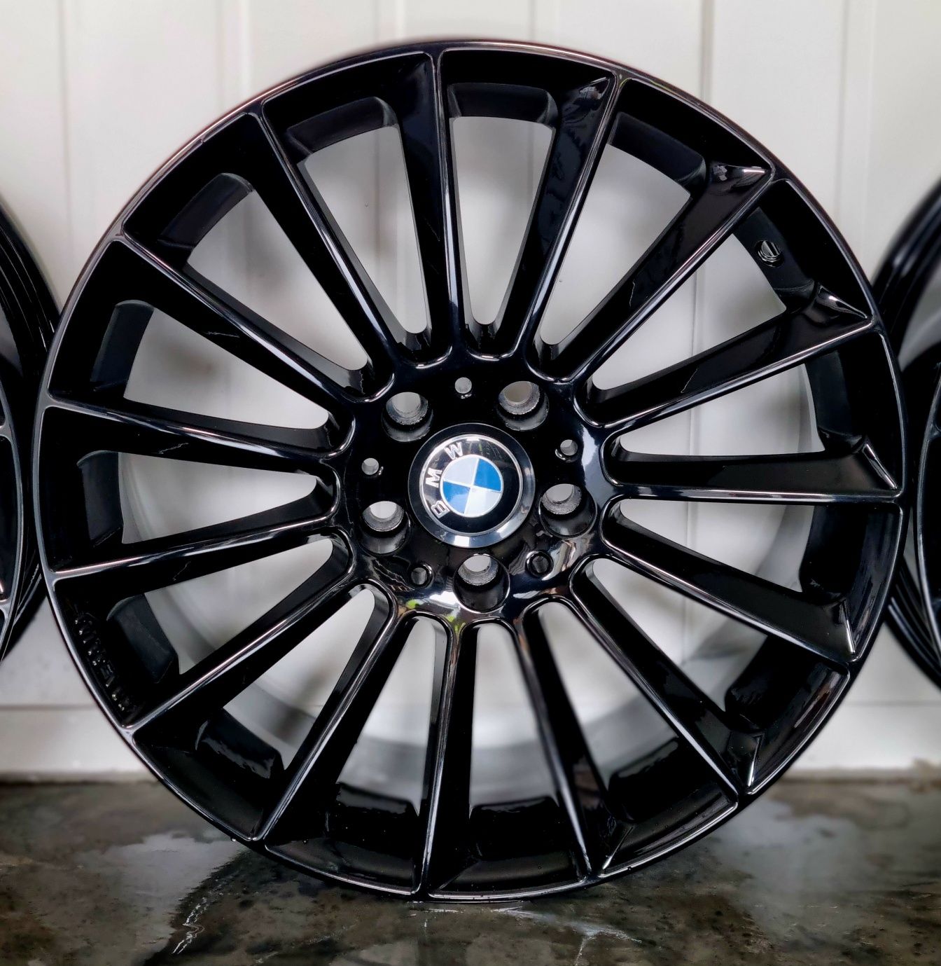 5x112 18 BMW Alufelgi G20 G30 G11 G12 G01 G02 G03 X3 X4 X5
G02 G05 401