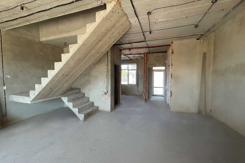 Таунхаус з Частковим РЕМОНТОМу Вовчинцях в котеджному містечку