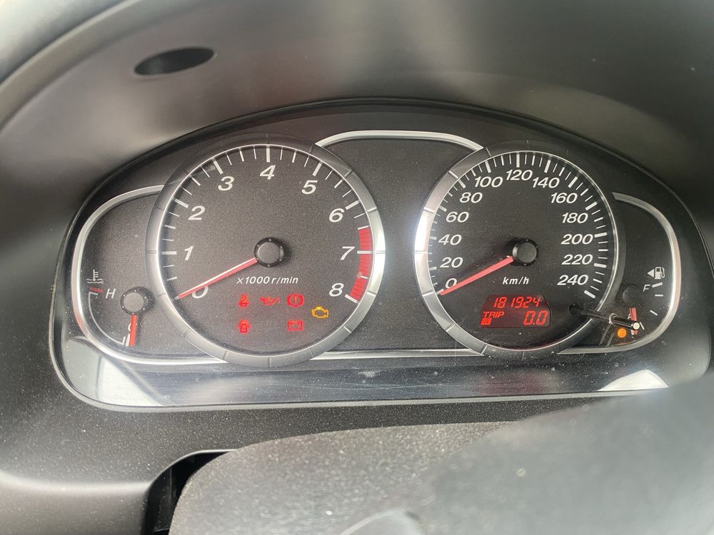 Mazda 6. / 2.0 бензин / двері / запчастини з Німеччини