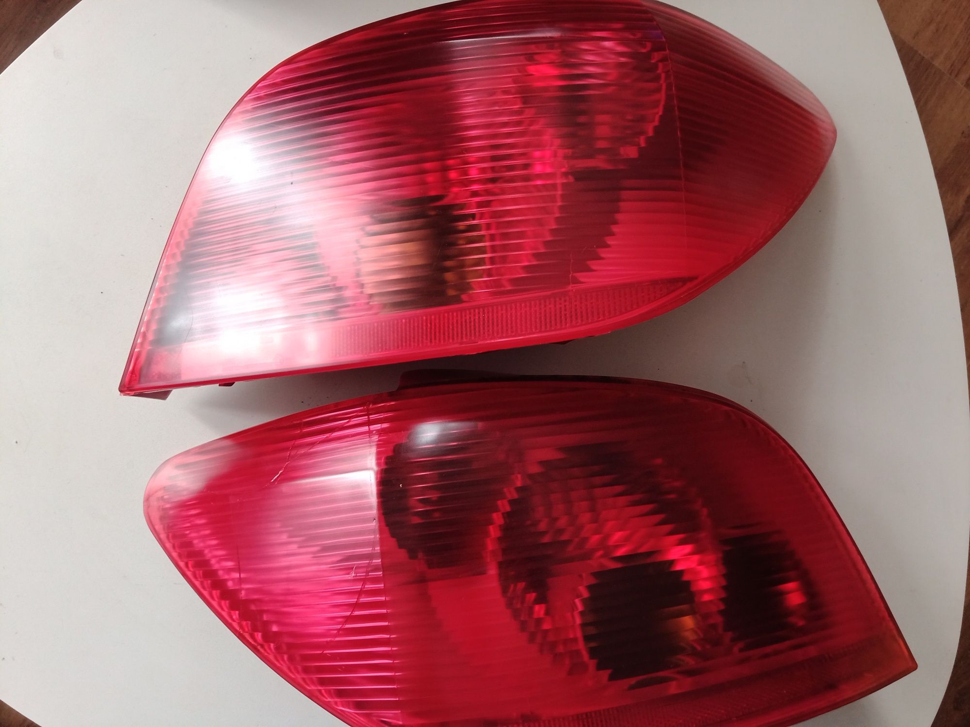 Lampy tył Peugeot 307