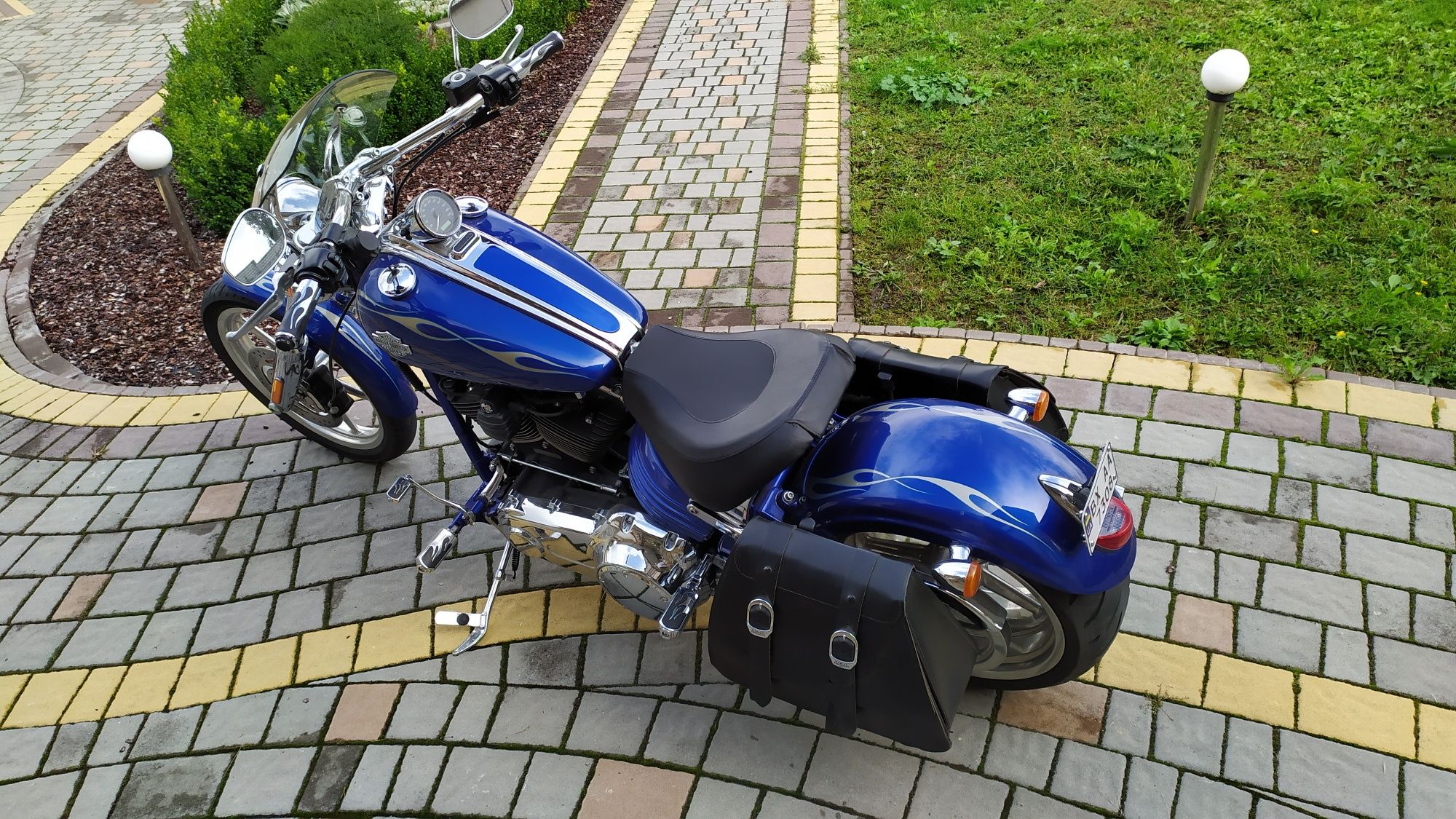 Harley Davidson Rocker C Softail