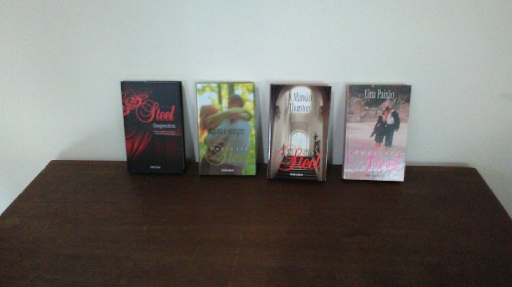 Livros ( Danielle Stell)