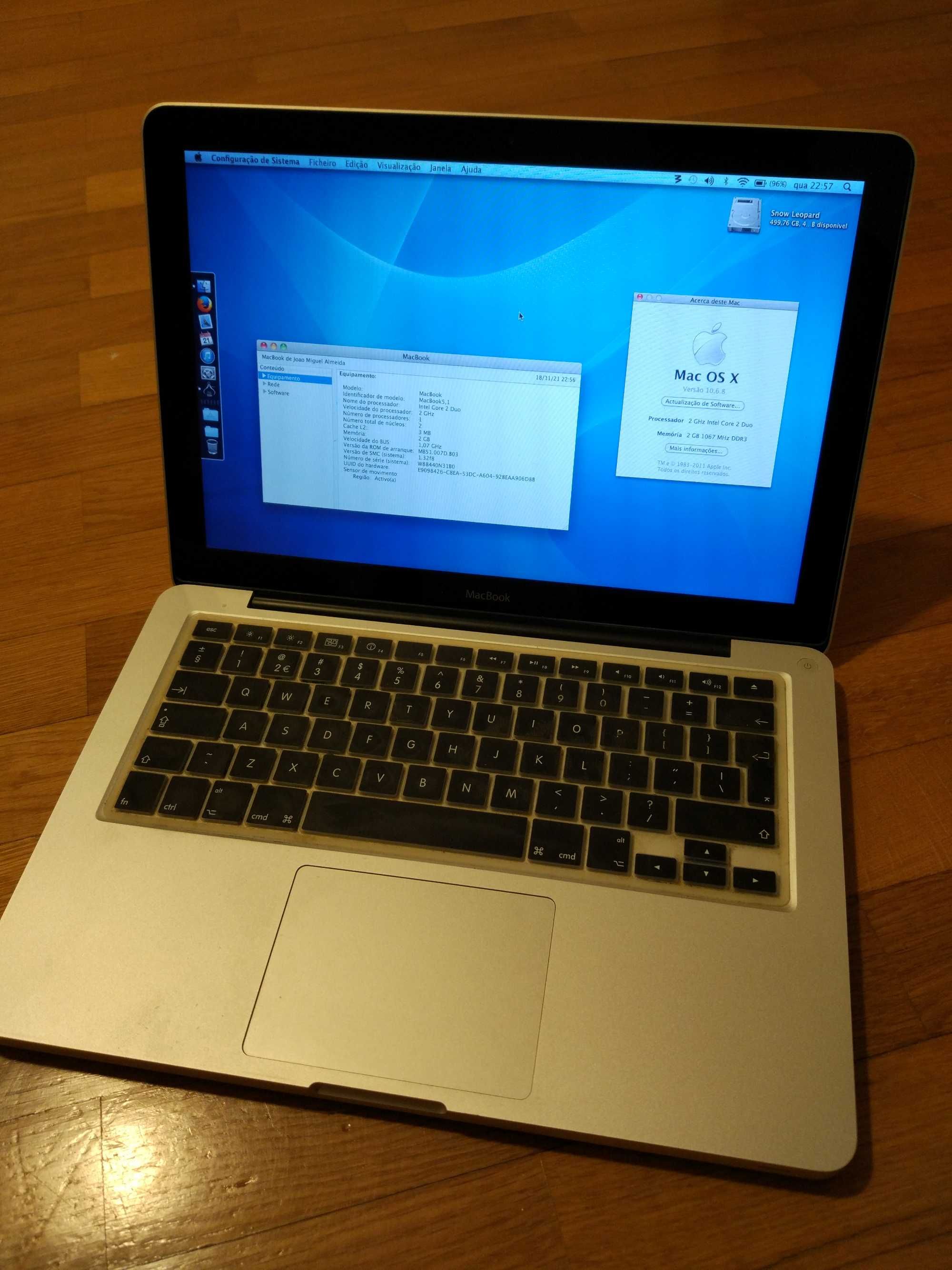 Apple MacBook C2D 2.0GHz 13" Unibody