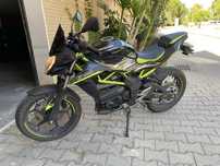 Moto Kawasaki Z125