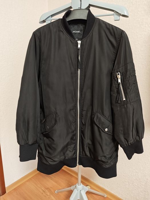 Бомбер жіночий бренда  Monki