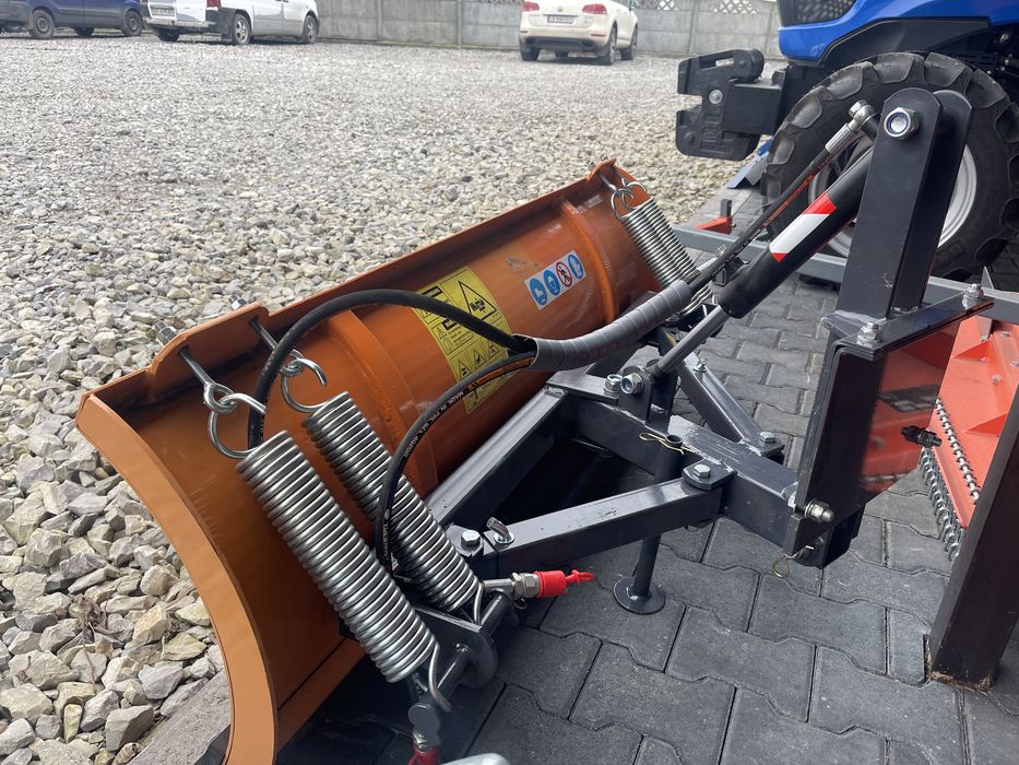 Снігоприбиральний відвал ,лопата гідравлічний