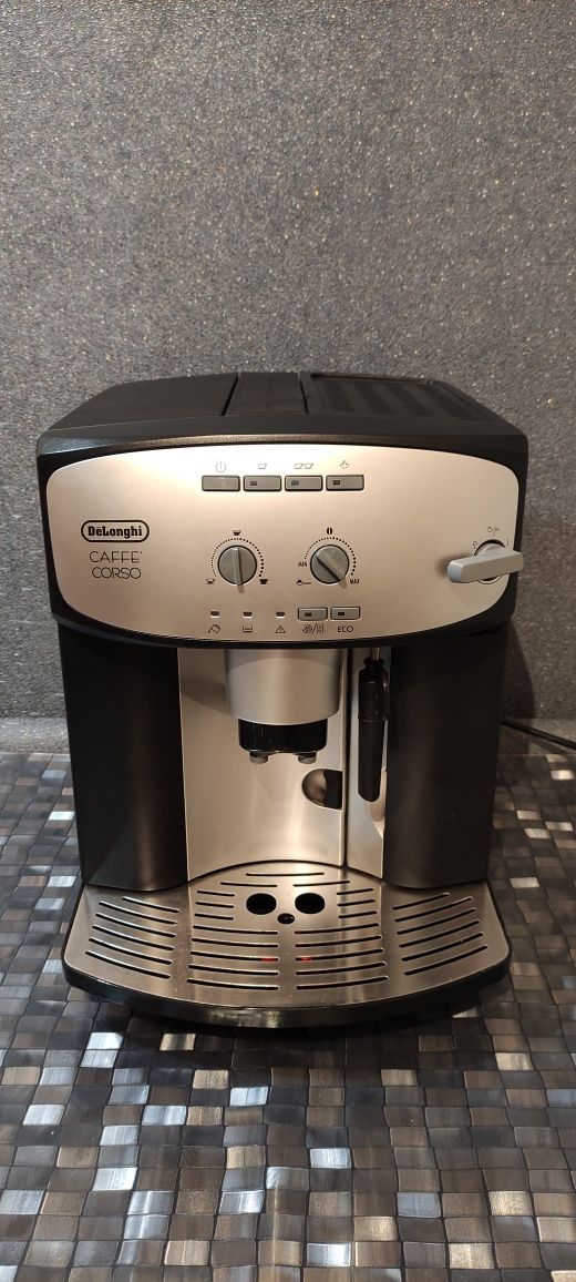 Кофемашина Delonghi