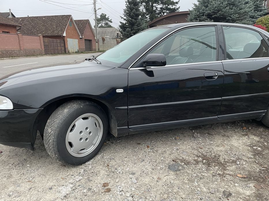 Audi A4 Автомат 2.4 v6