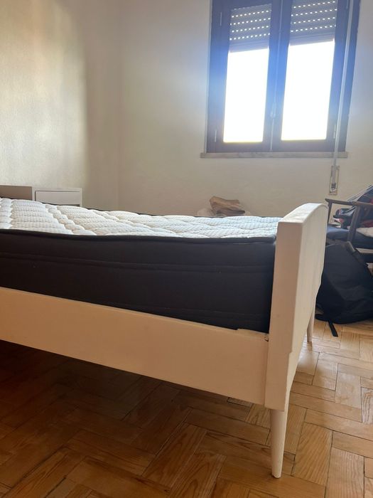 Colchão (cama para oferecer)