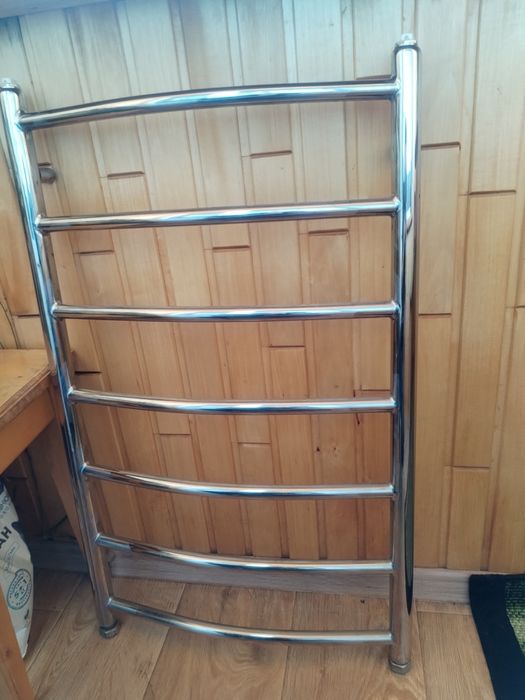 Водяний рушникосушитель