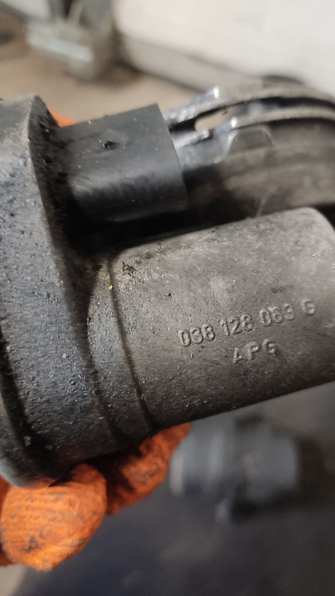 Przepustnica VW passat b6 Touran golf v Audi a3 2.0 TDI