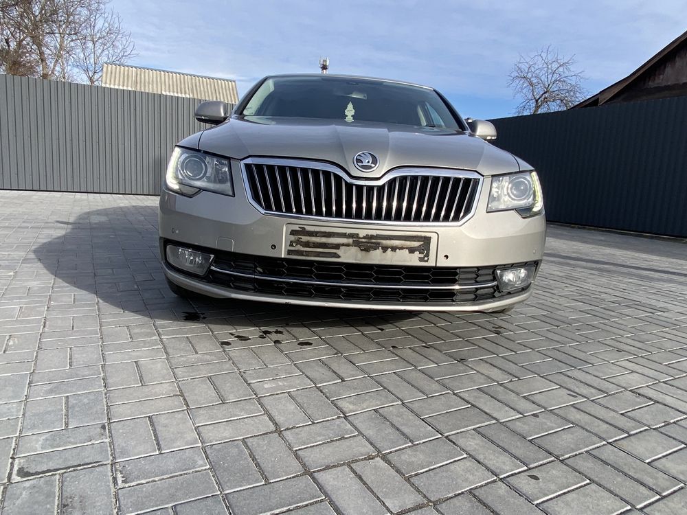 Бампер Передній Skoda Superb 2 2013-2015