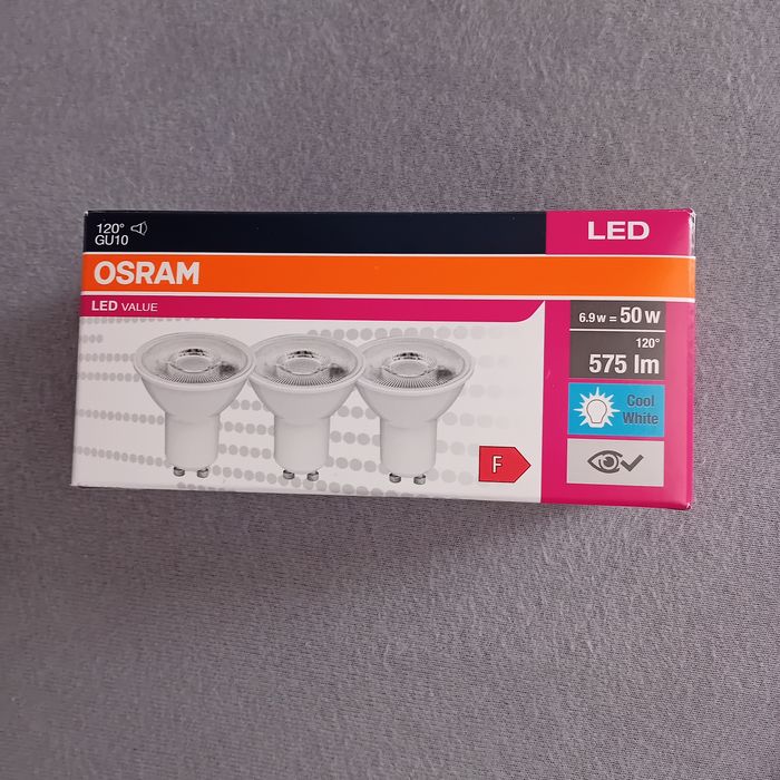 Komplet trzech żarówek GU 10 marki Osram