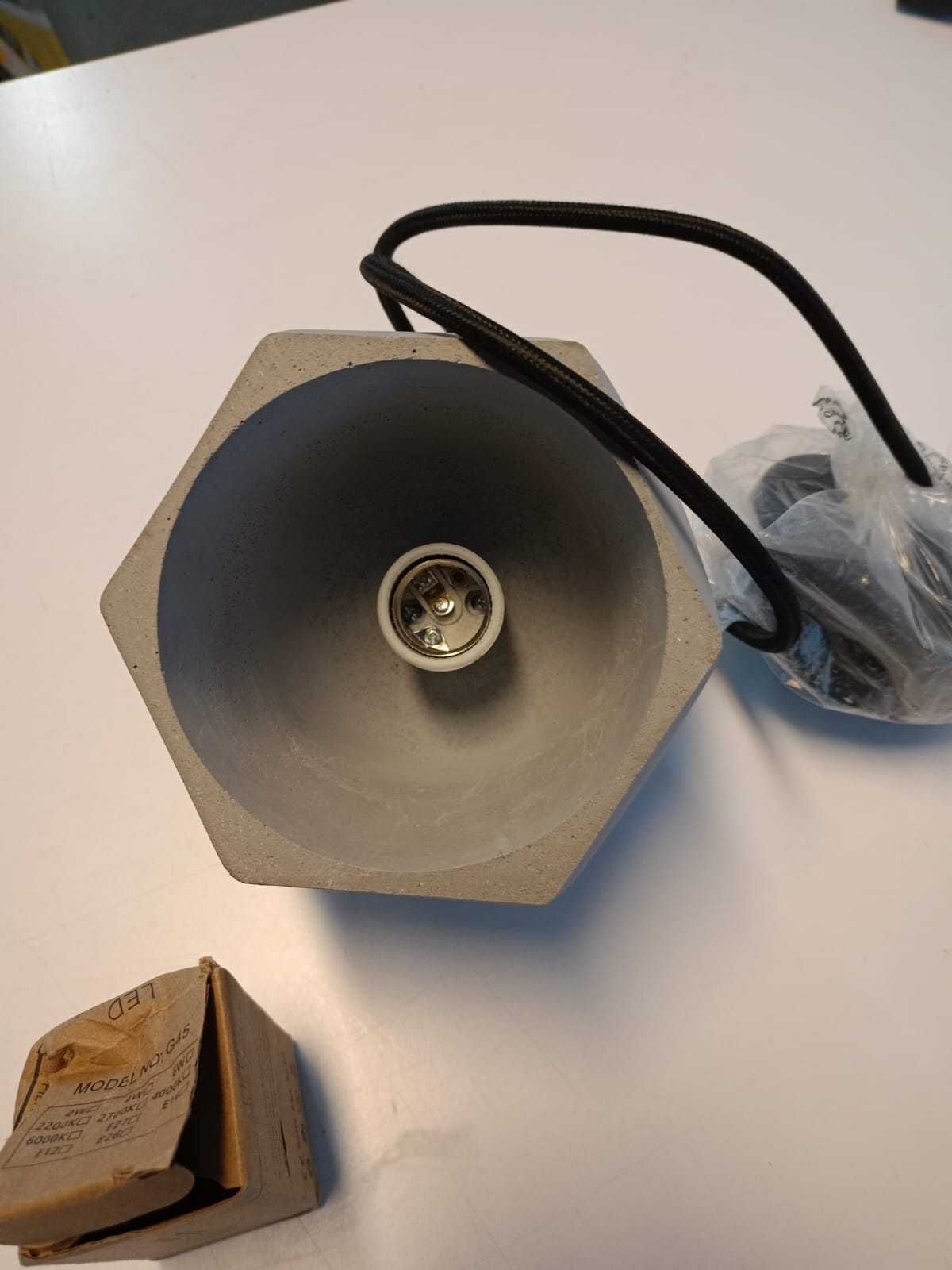 Lampa wisząca nowoczesna
