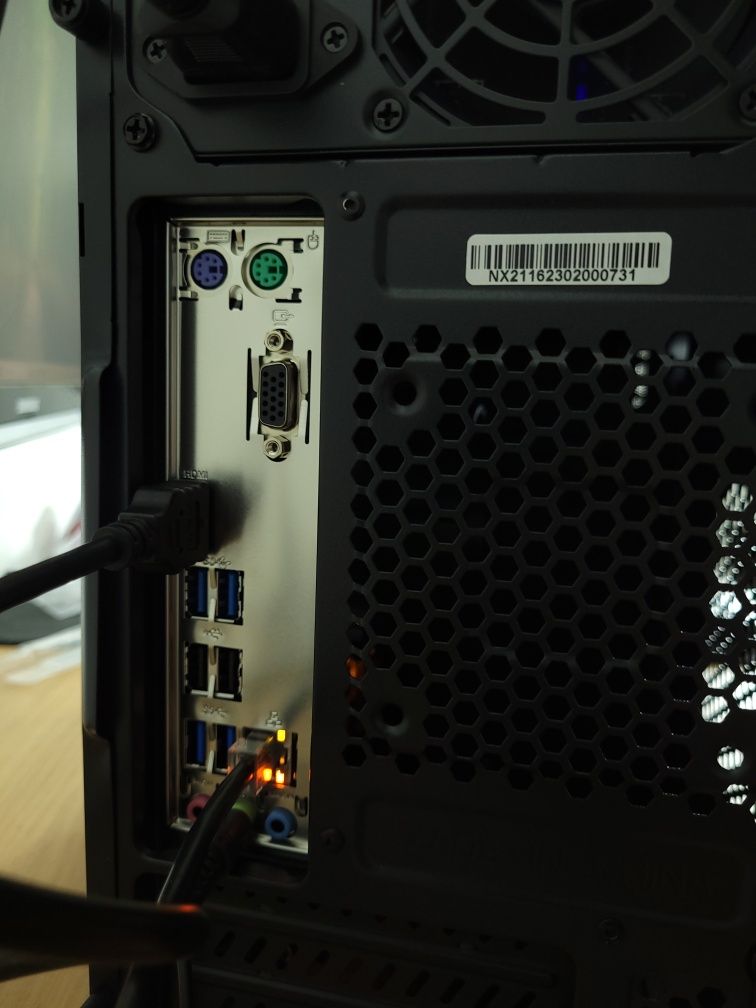 Workstation Ryzen | Vega 3 | 8GB RAM | SSD 480 GB