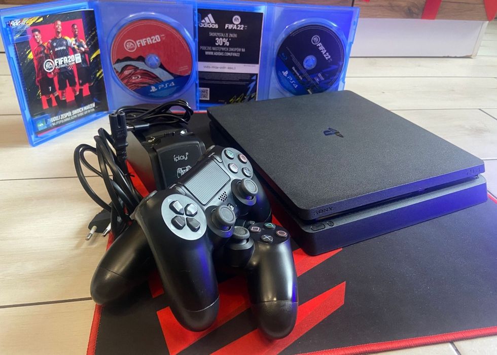 Konsola PlayStation 4 ps4 1TB STAN IDEALNY, 2PADY, GRY, 1 właściciel