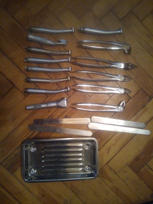 Стоматологический инструмент