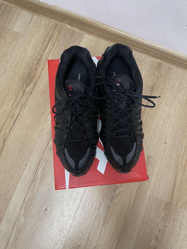 Nike shox tl.