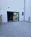 Fantástico T1 +1  (+ 1 tem 10 m2 e luz natural) com Terraço próximo ao