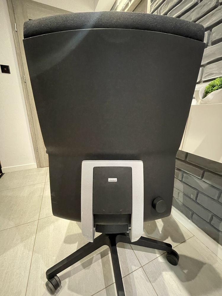Fotel biurowy Interstuhl 152Y, fotel ergonomoczny premium obrotowy