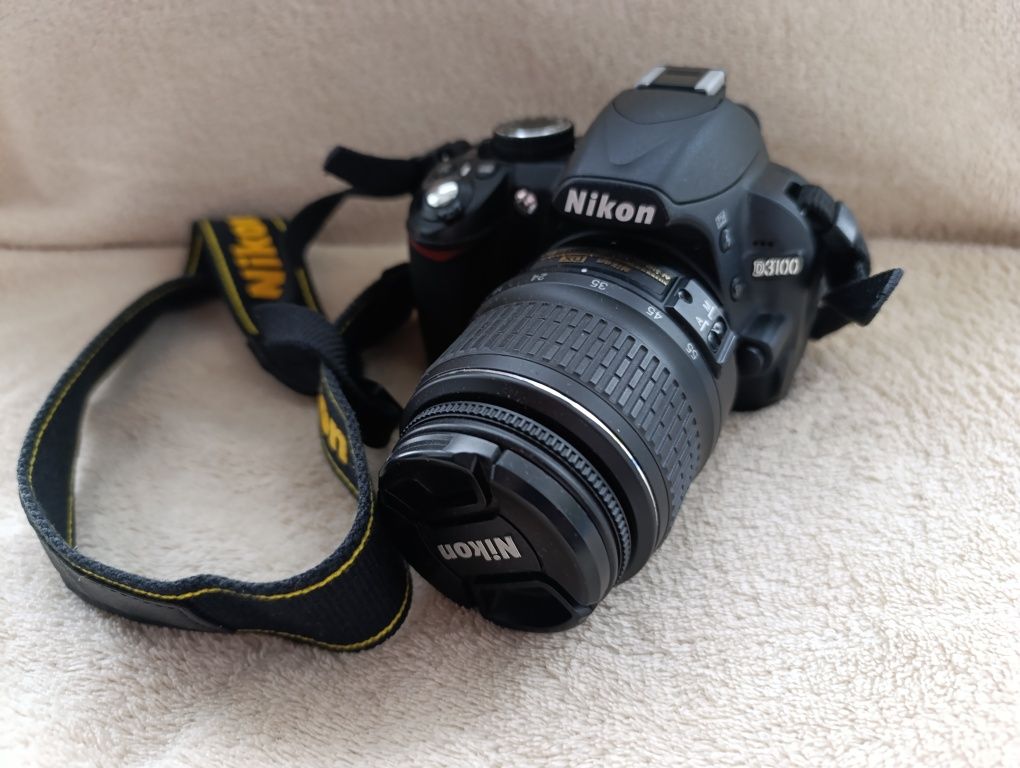 Фотоапарат Nikon D3100