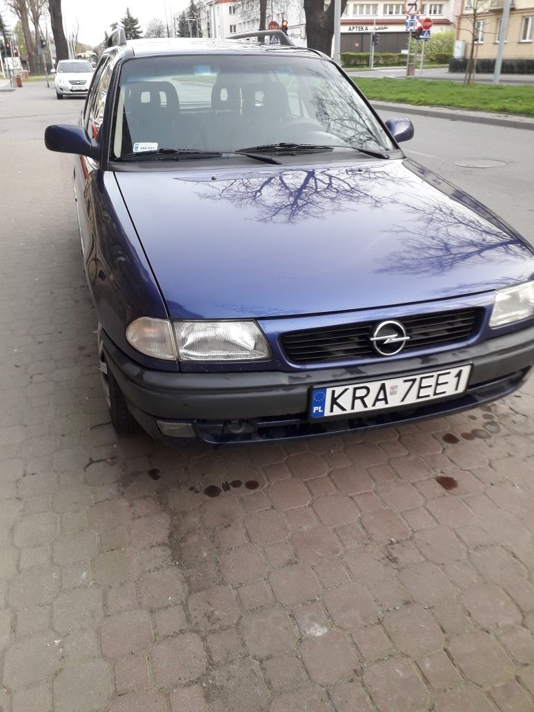 Opel Astra 1.6 8 zaworów