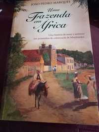 Livro Uma Fazenda en África