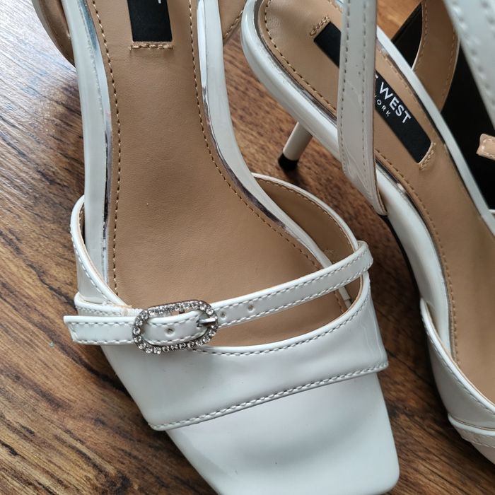 Nowe buty ślubne 36 białe sandałki obas szpilki Nine West paski niskie