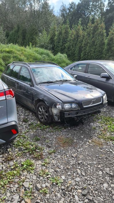 Volvo v40 1.9 Calosc lub na śrubki