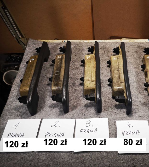Rączki/uchwyty drzwi przednich Nissan Patrol Y60 - PRAWE