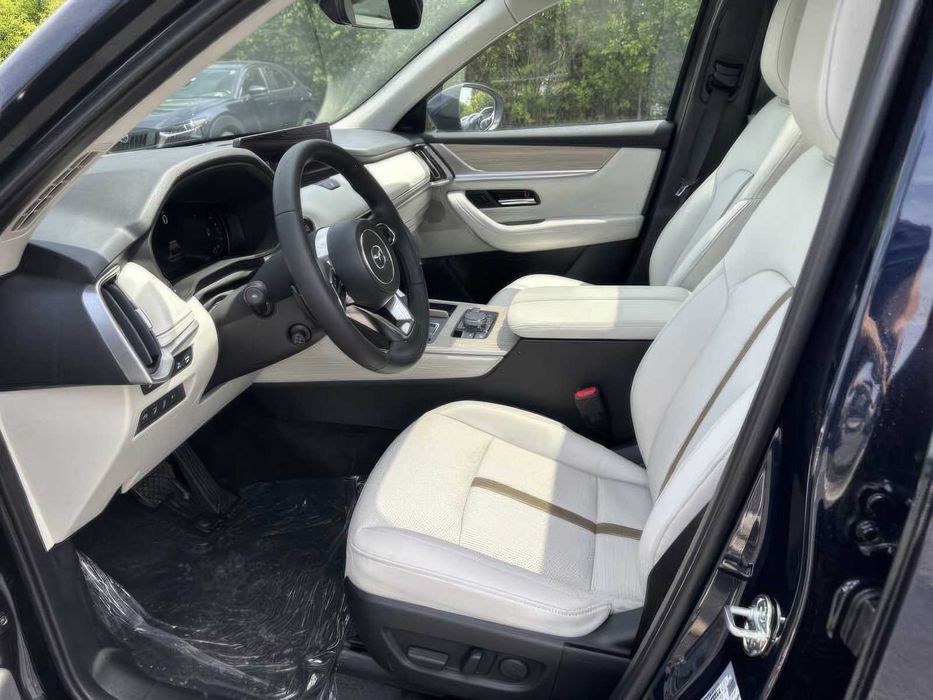 Mazda CX-90      2025