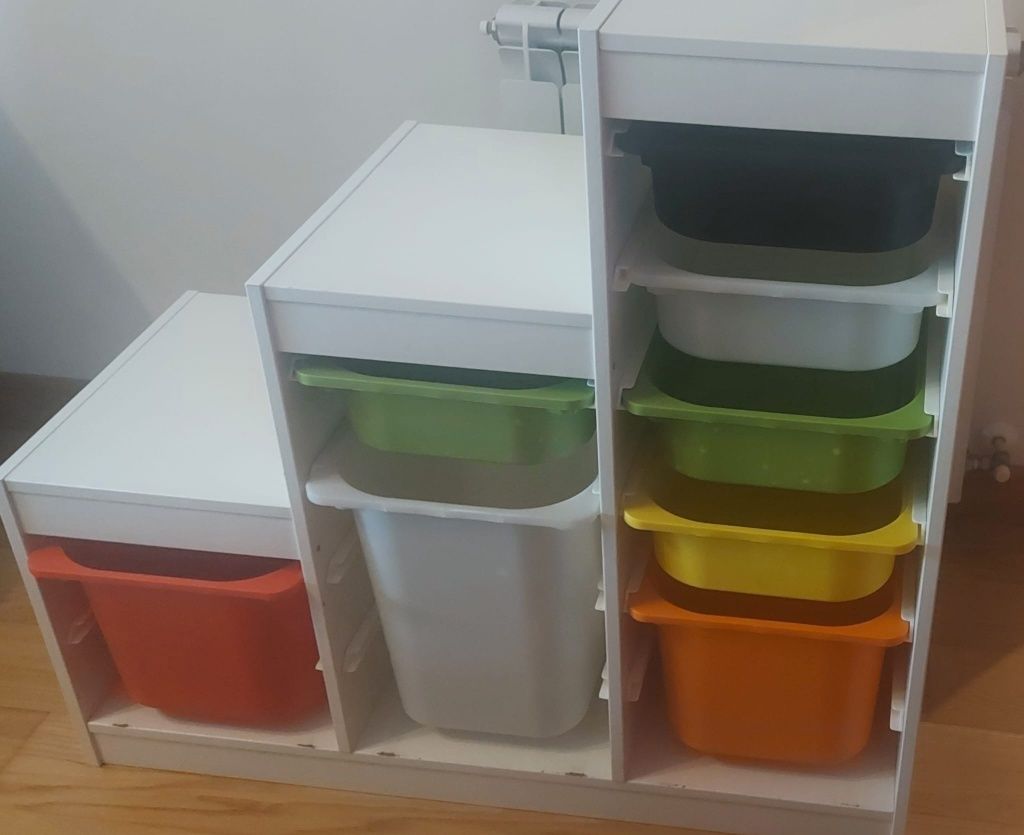 Caixa de arrumação IKEA com caixas incluidas