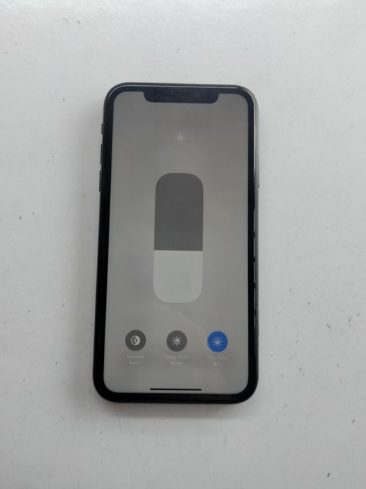 Iphone XR 64 GB Never look