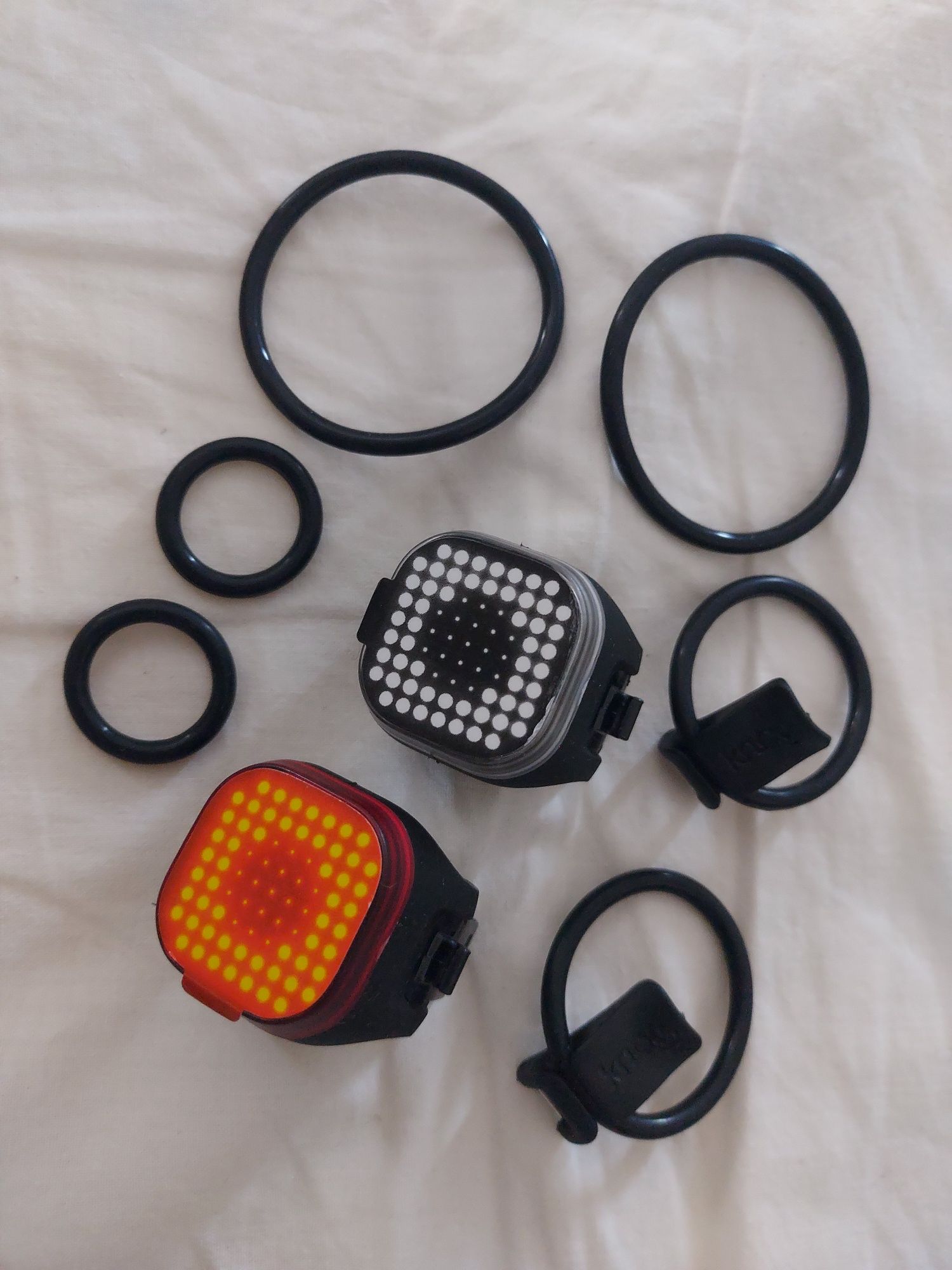 Zestaw lampek rowerowych Blinder COB 8 trybów widoczność na drodze USB