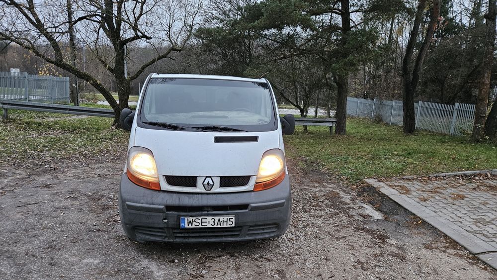 Renault Trafic 1.9 DCI 9 osobowy long