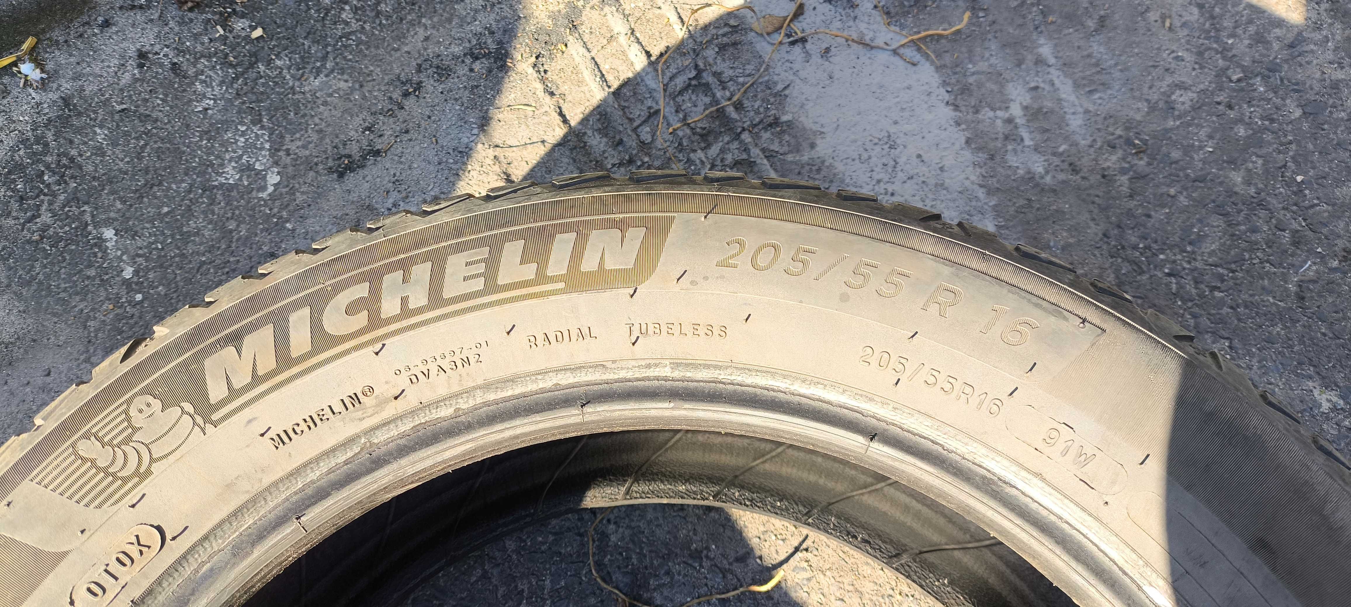 3 opony całoroczne Michelin CrossClimate 2 205/55 R16 91 W