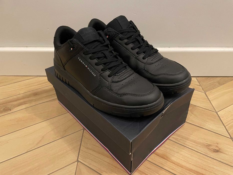 Tommy Hilfiger Sneakersy 42 Skóra