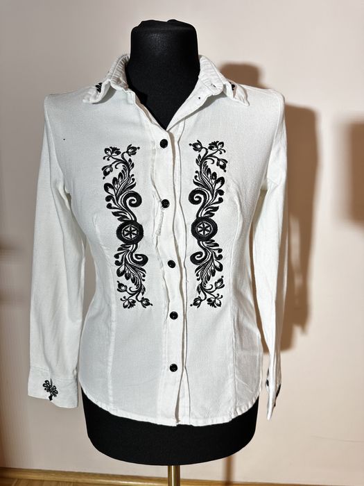 Koszula góralska i nowa sukienka