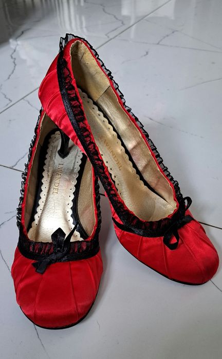 Buty na obcasie szpilki rozm. 41 czerwone czółenka