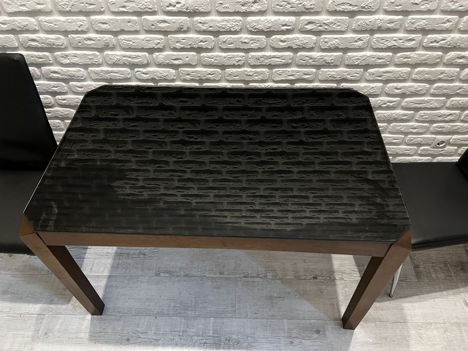 Стіл кухонний