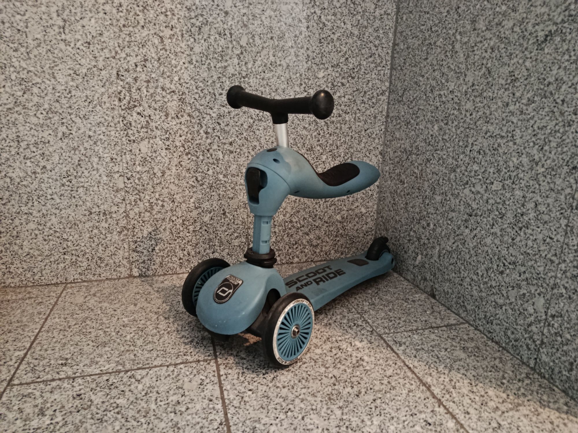 Scoot and ride como nova
