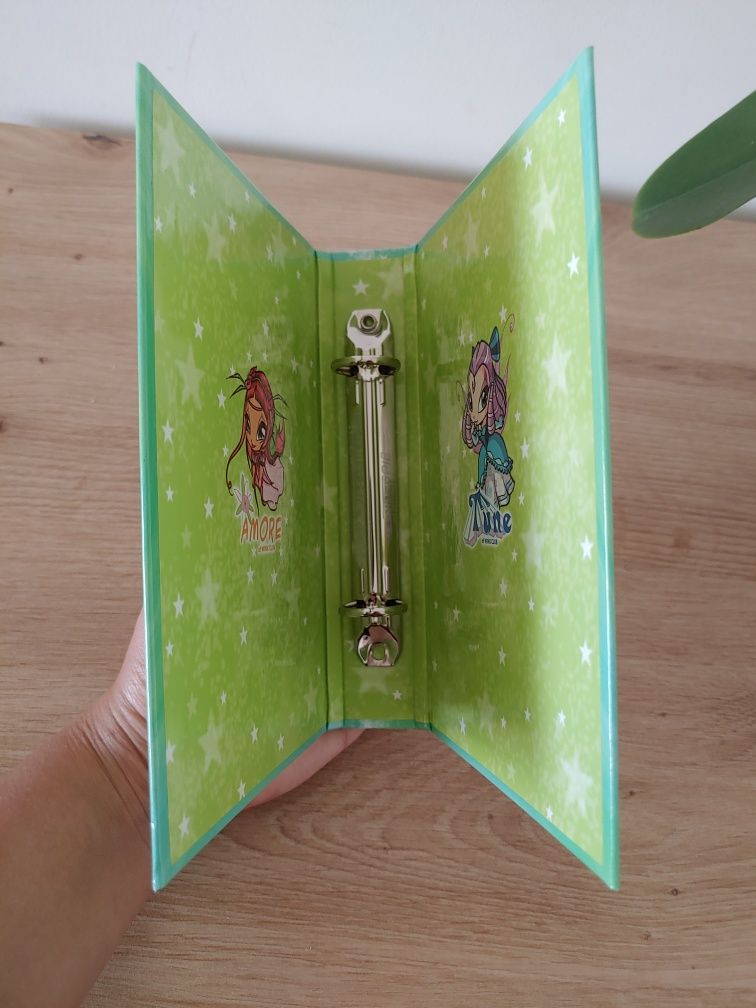 Zielony mały segregator A6 Flora Layla Bloom Tecna Aisha Winx Club fan