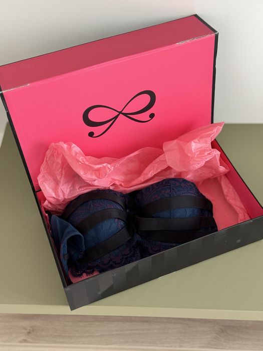 Комплект білизни від бренду hunkemöller